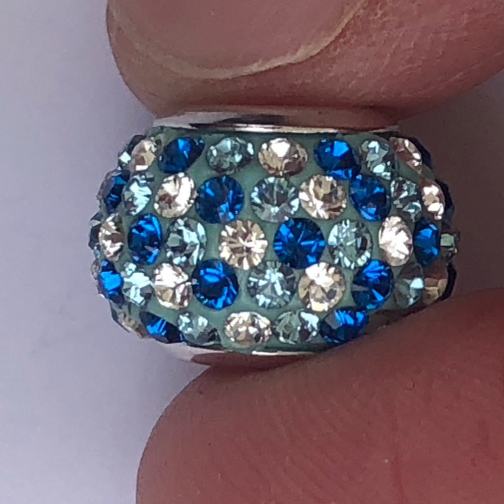 Kay jewelers, charmed memories, sparkly, dark blue, light blue, and white charm